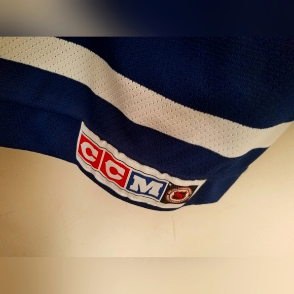 Toronto Maple Leafs signed Jersey McCauley 18 - Picture 4 of 5